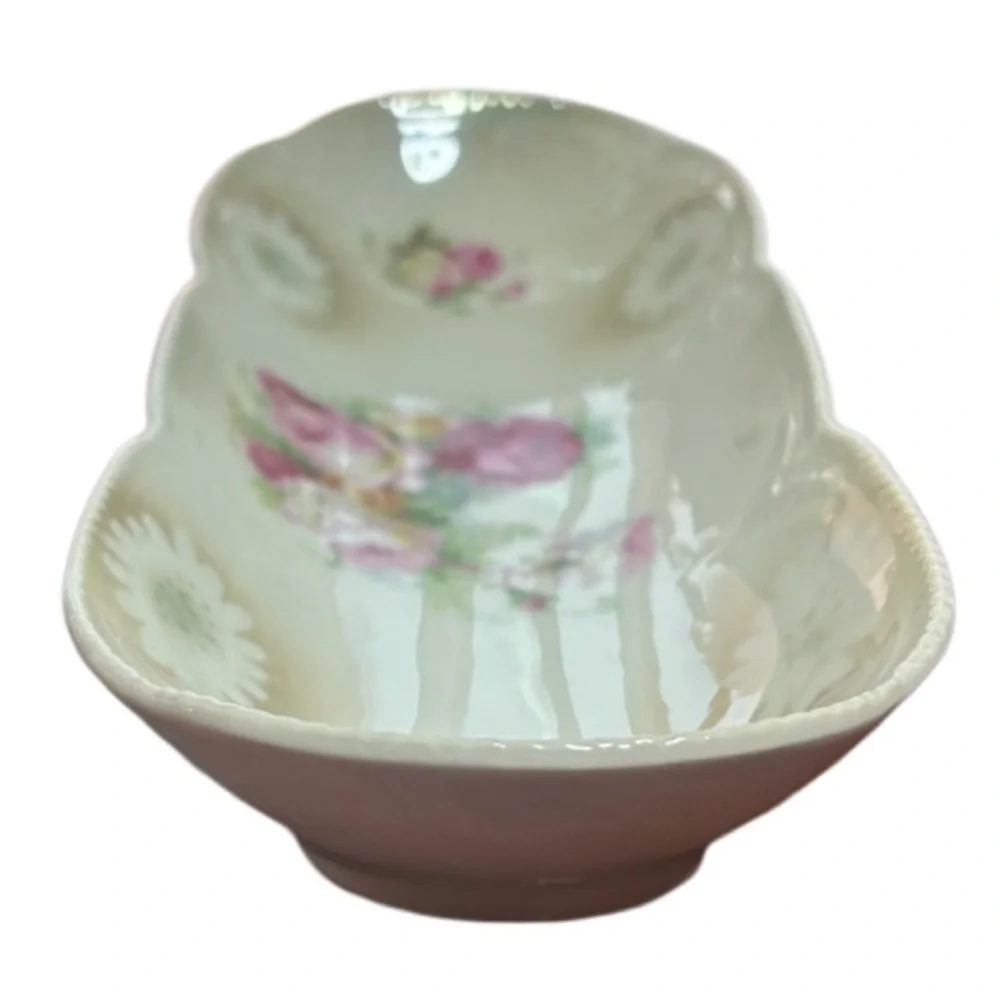 Vintage romantic floral